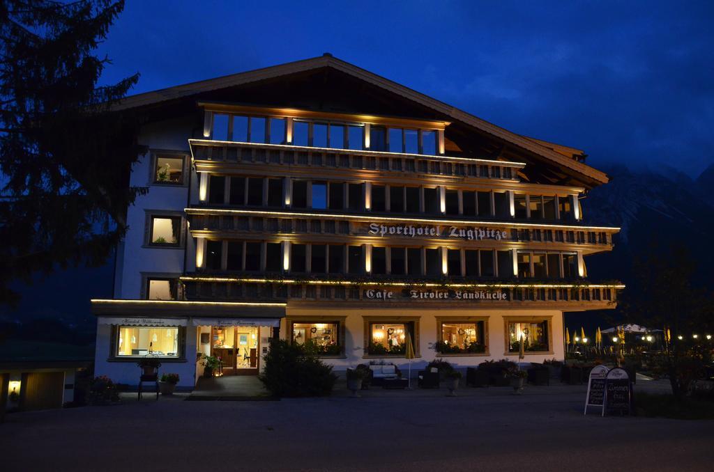 Sporthotel Zugspitze Лермос Екстер'єр фото