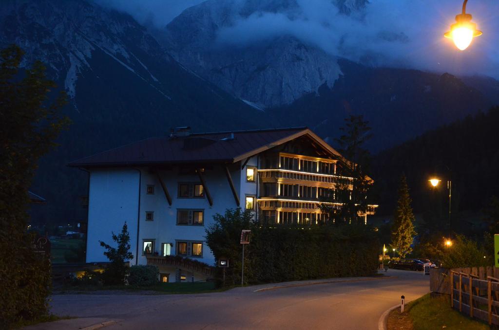 Sporthotel Zugspitze Лермос Екстер'єр фото