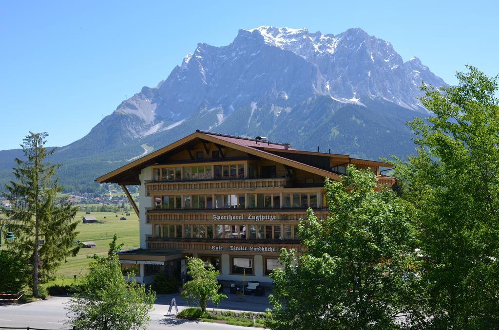 Sporthotel Zugspitze Лермос Екстер'єр фото