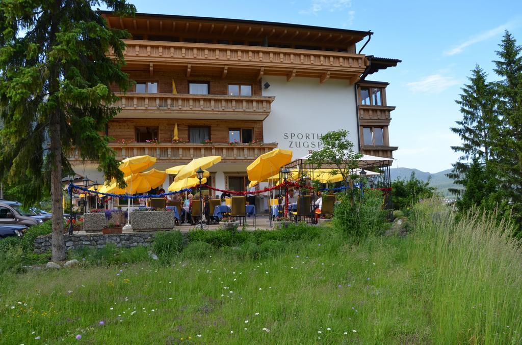 Sporthotel Zugspitze Лермос Екстер'єр фото
