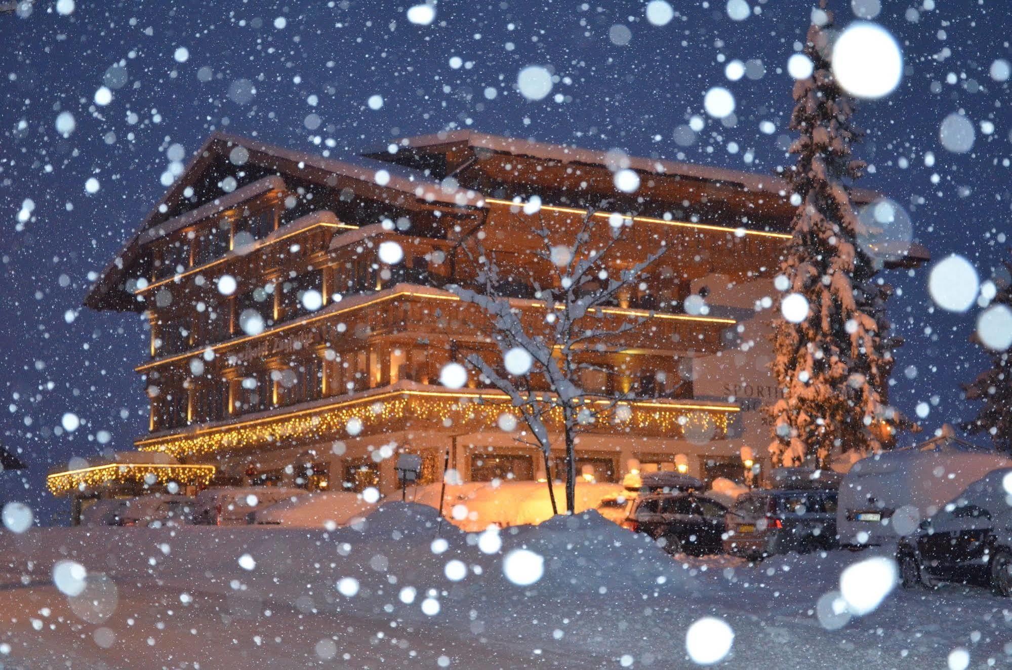 Sporthotel Zugspitze Лермос Екстер'єр фото