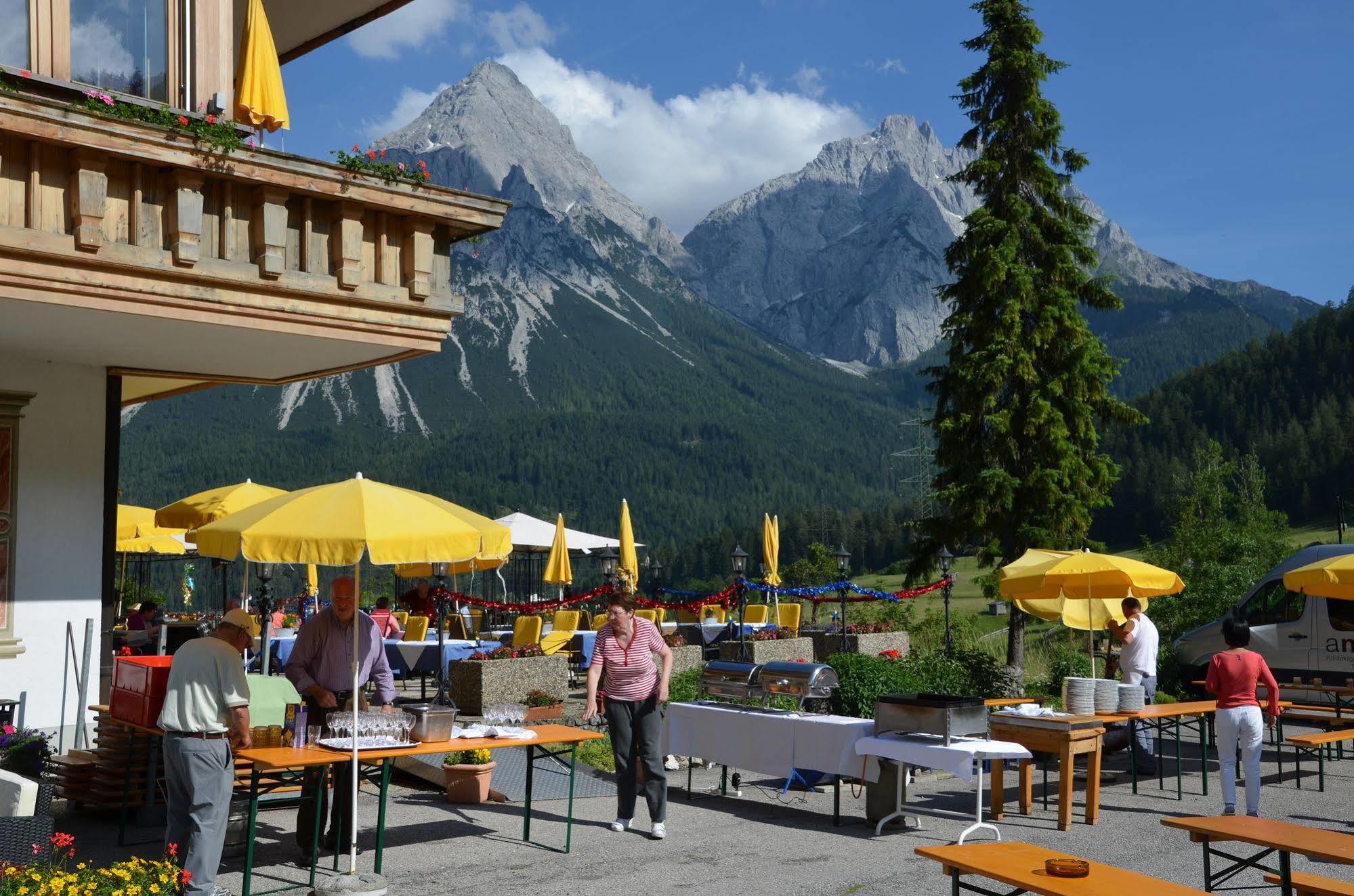 Sporthotel Zugspitze Лермос Екстер'єр фото