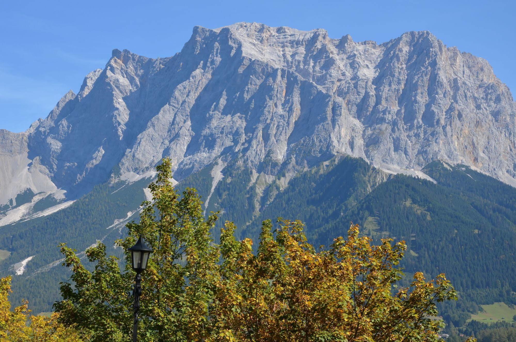 Sporthotel Zugspitze Лермос Екстер'єр фото