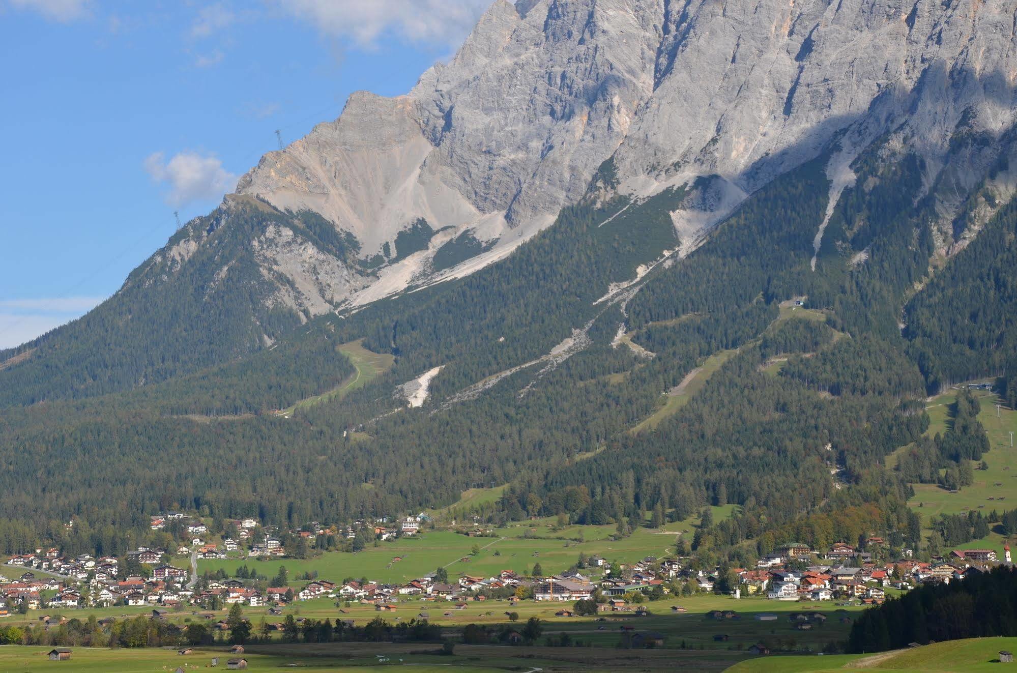 Sporthotel Zugspitze Лермос Екстер'єр фото